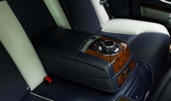 2019 Rolls Royce Ghost in Blue Back Middle Console