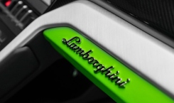 2021 Lamborghini Urus Green Lamborghini Logo