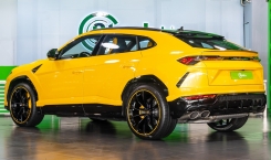 2021-Lamborghini-Urus-Pearl-Capsule-5