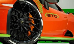 2022 Lamborghini Huracan STO Wheels