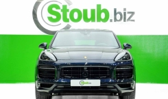 2022 Porsche Cayenne GTS Blue Front