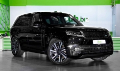 2023 Land Rover Range Rover Vogue P400  in Black