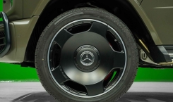 2023 Mercedes AMG G63 Olive Green Magno Maybach Rims