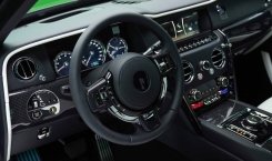 2023 Rolls Royce Cullinan Black Badge in Black and White Steering Wheel