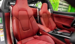 2024 Porsche 911 Targa 4 Front Seats