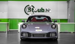 2024 Porsche 911 Targa 4 in Arctic Grey Front