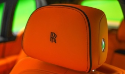 2024 Rolls Royce Cullinan Black Badge in Mandarin Headrest