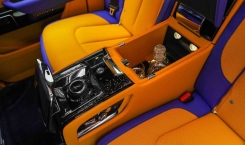 2024 Rolls Royce Cullinan Back Seats Champagne Glass