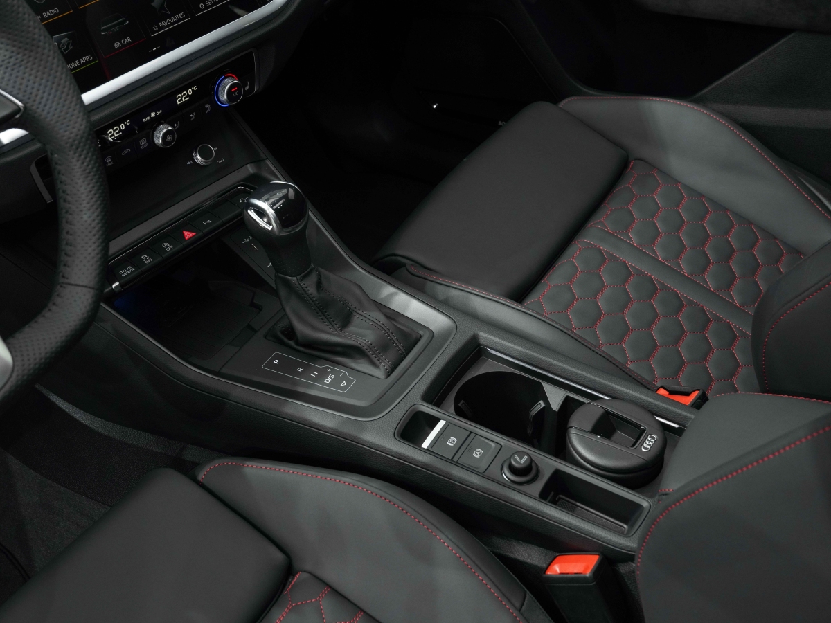 Audi-RSQ3-Sportsback-13