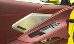 2021-Chevrolet-Corvette-Stingray-Yellow-9