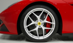 Ferrari-F12-8