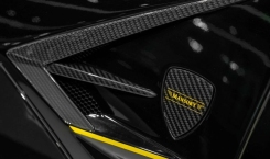 Lamborghini Urus Mansory Emblem