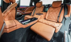 2022-Mercedes-Benz-S680-Maybach-4