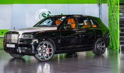 Rolls-Royce-Cullinan-Black-Badge-4