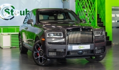 Rolls-Royce-Cullinan-Black-Badge-Gunmetal-2