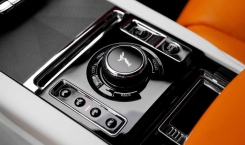 Rolls Royce Cullinan Orange Controls