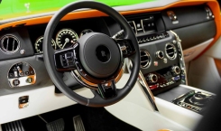 Rolls Royce Cullinan Orange Steering Wheel