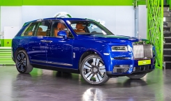 Rolls-Royce-Cullinan-Salamanca-Blue-2