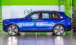 Rolls-Royce-Cullinan-Salamanca-Blue-3