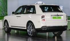 Rolls-Royce-Cullinan-17